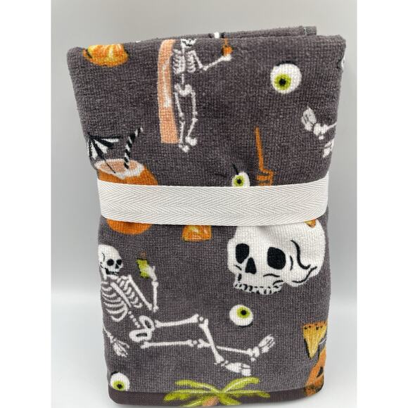 NEW Set of 2 Day 7 Holiday Halloween Skeleton 18x28 HAND TOWELS9 - Picture 1 of 4